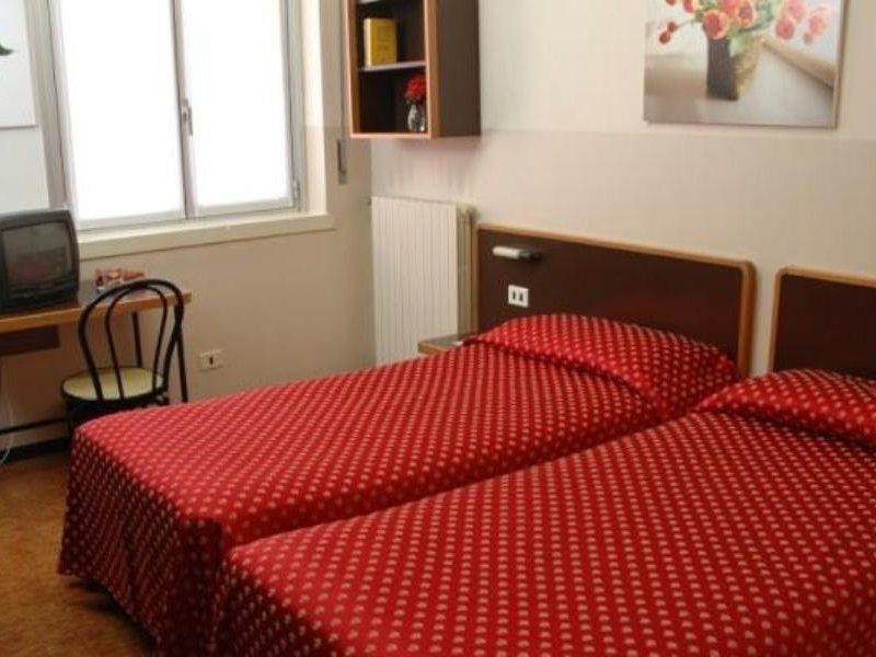B&B Hotel Milano Ornato Dependanc Экстерьер фото