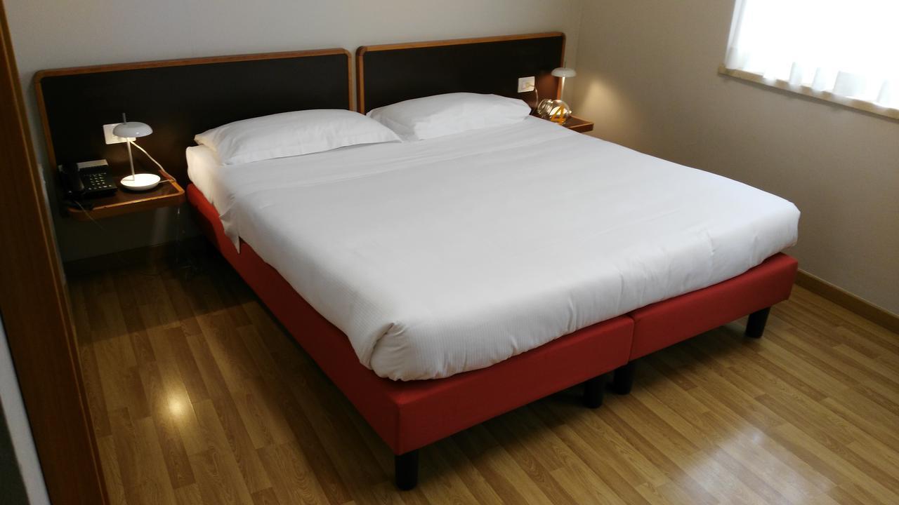 B&B Hotel Milano Ornato Dependanc Экстерьер фото