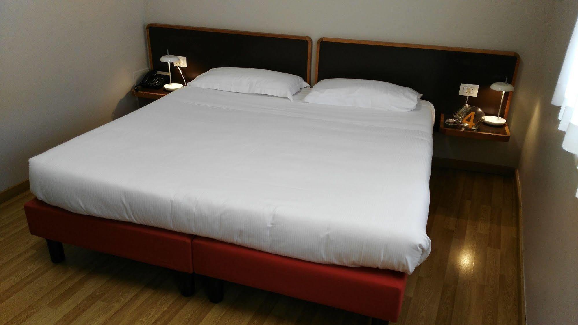 B&B Hotel Milano Ornato Dependanc Экстерьер фото