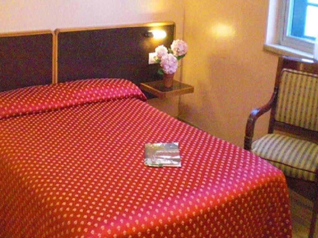 B&B Hotel Milano Ornato Dependanc Экстерьер фото